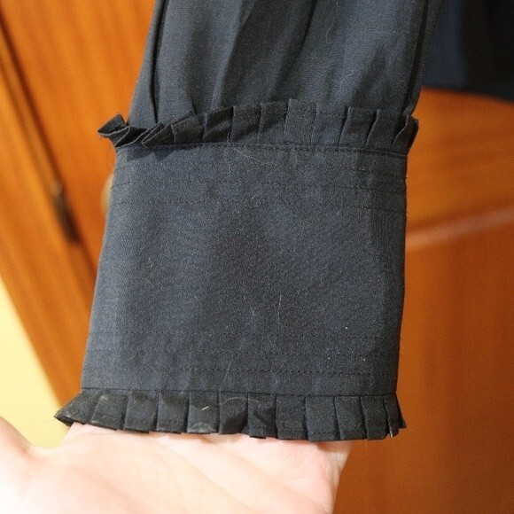 Roeantowe Black Ruffle Button Up Long Sleeve Blouse 14 Career Goth Work - Picture 4 of 9